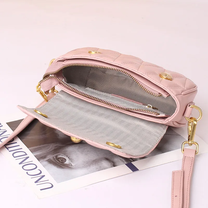 

2021 New Fashion Summer Women's Shoulder Bag Leisure Straddle Sewing Handbag Designer Style