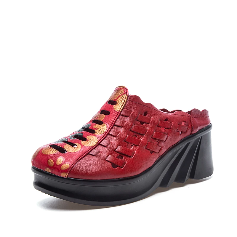 Шлепанцы GKTINOO женские с вырезами сандалии на танкетке закрытым носком