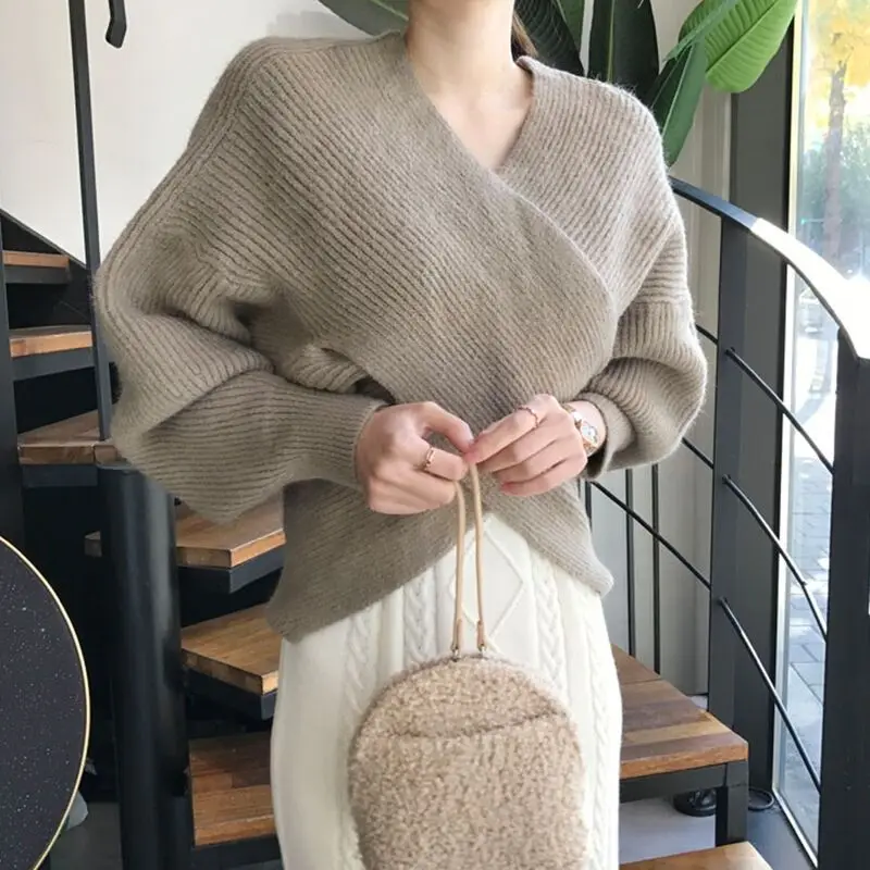 

V-neck Knitted Oversized Sweaters Women Autumn Winter Long Sleeve Basic Sweater Women White Casual Loose Pullovers Female