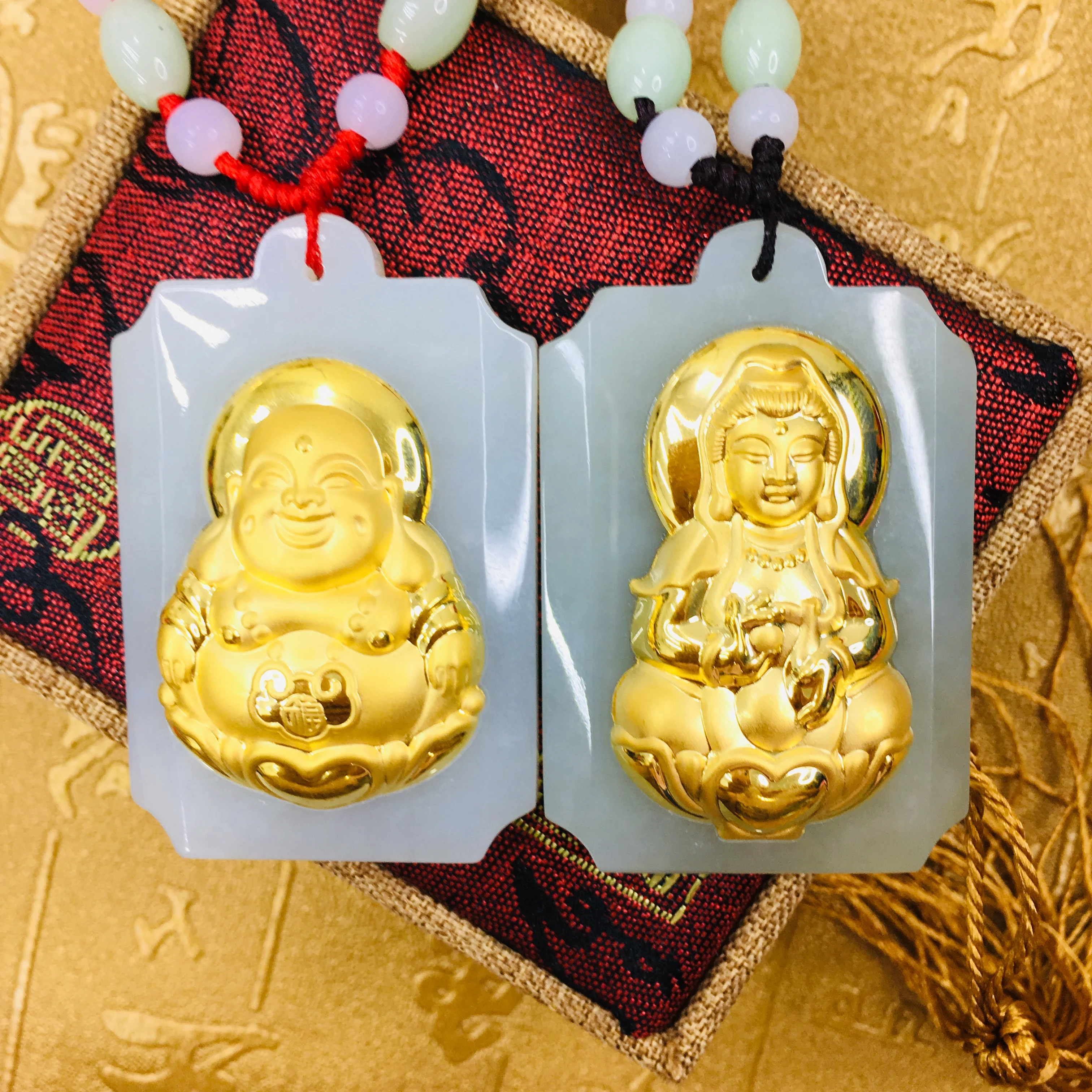 Отправить сертификат уровня а большая часть подвескаиз натурального камня белый