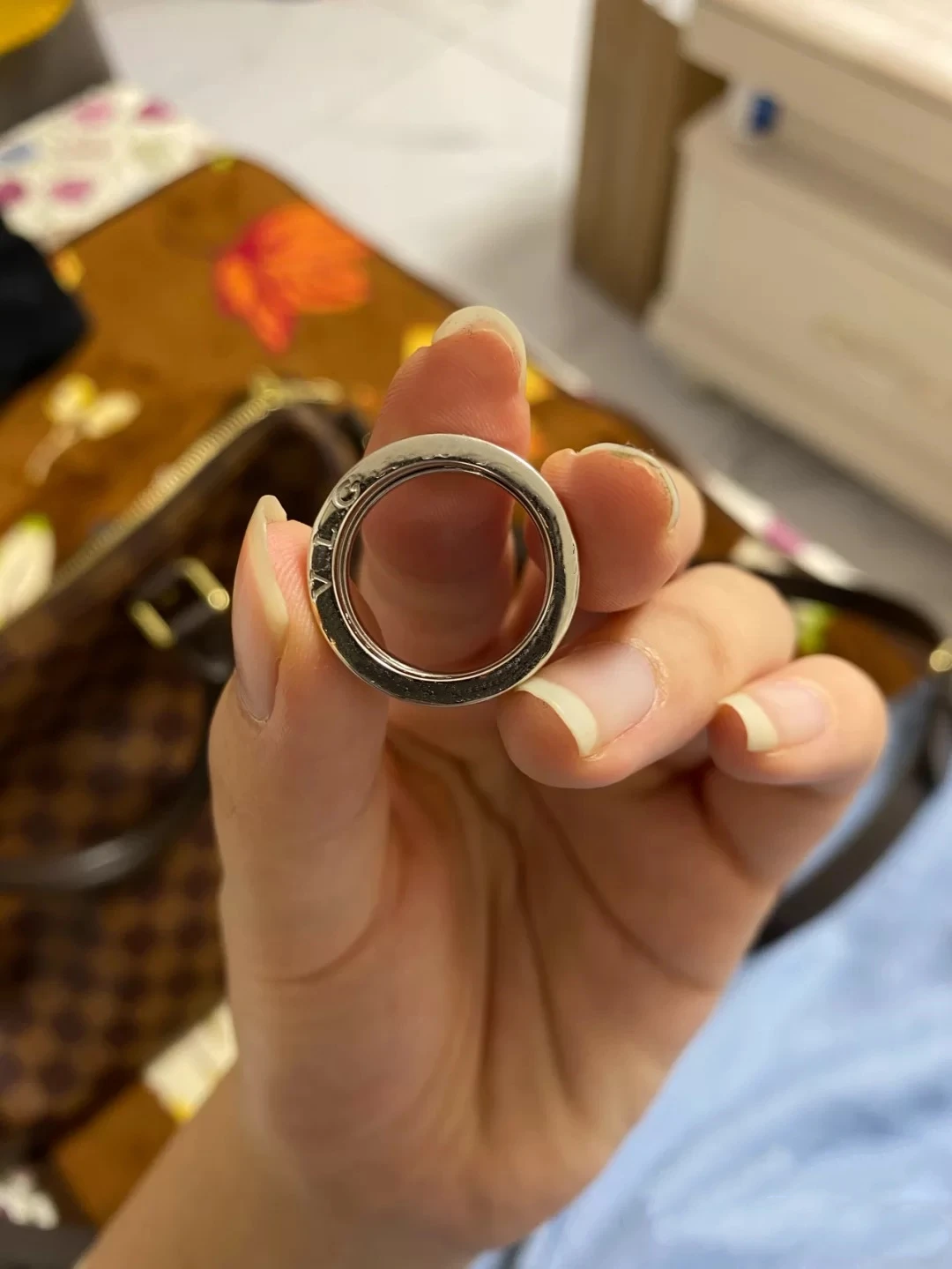 

The new 2021 men's and women's classic rings, the original label, enamel ring, a birthday present