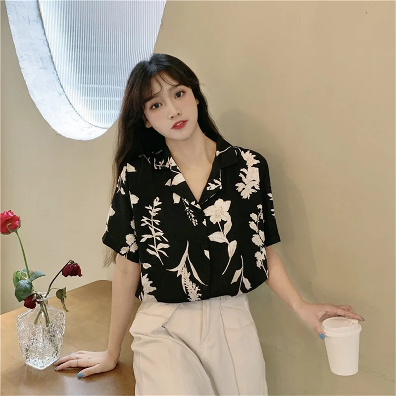 

2021 Women Blouses Vintage Floral Short Sleeve Chiffon Notched Elegant See Through Beach Streetwear Chic Female Shirt Tops