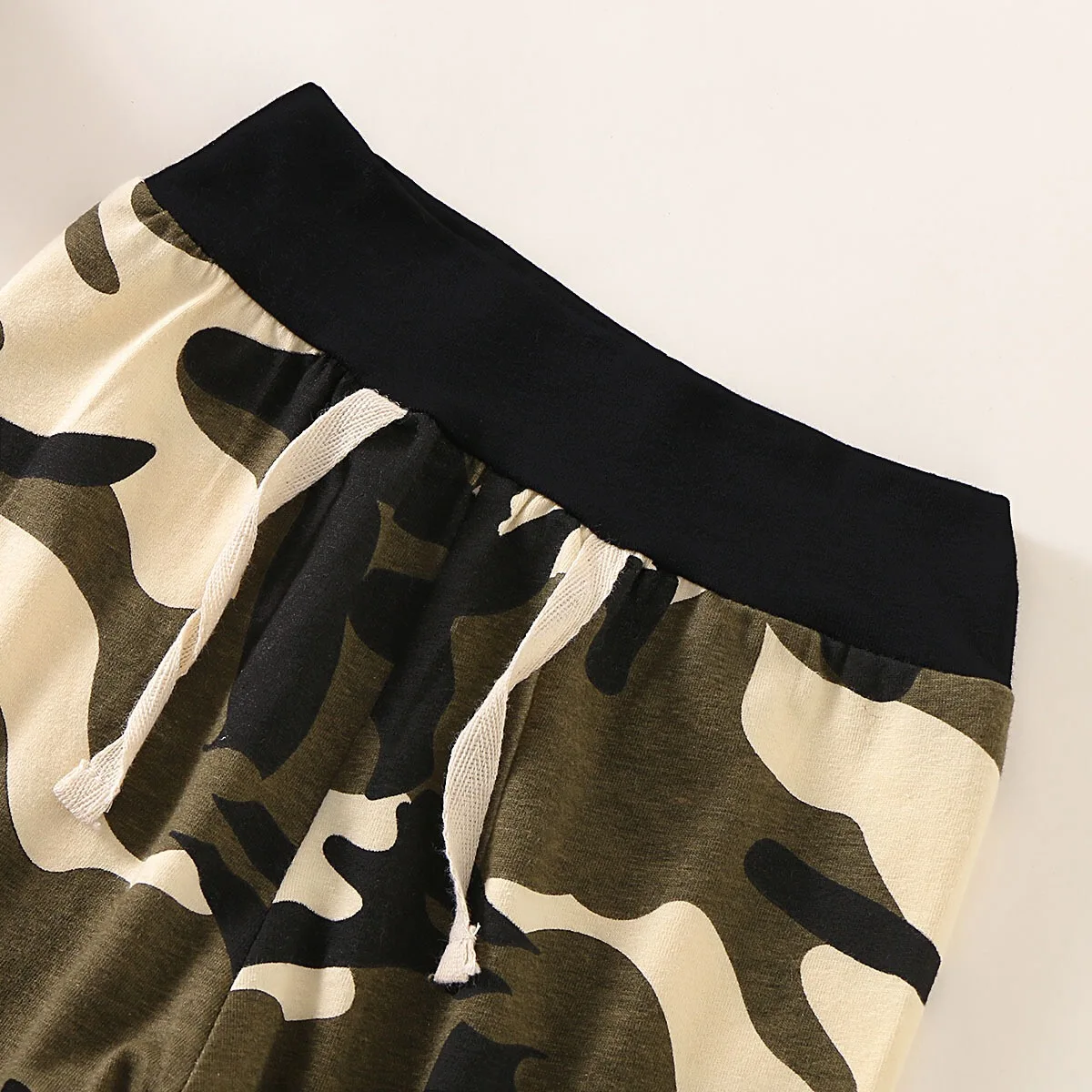 Новые модные комплекты одежды для маленьких мальчиков Топ с капюшоном и длинными