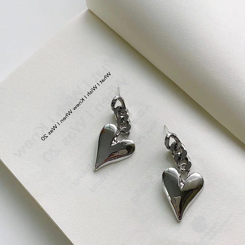 

925 silver needle Korean cool fashion personality Love Chain Earrings eardrop net red temperament Earrings girl