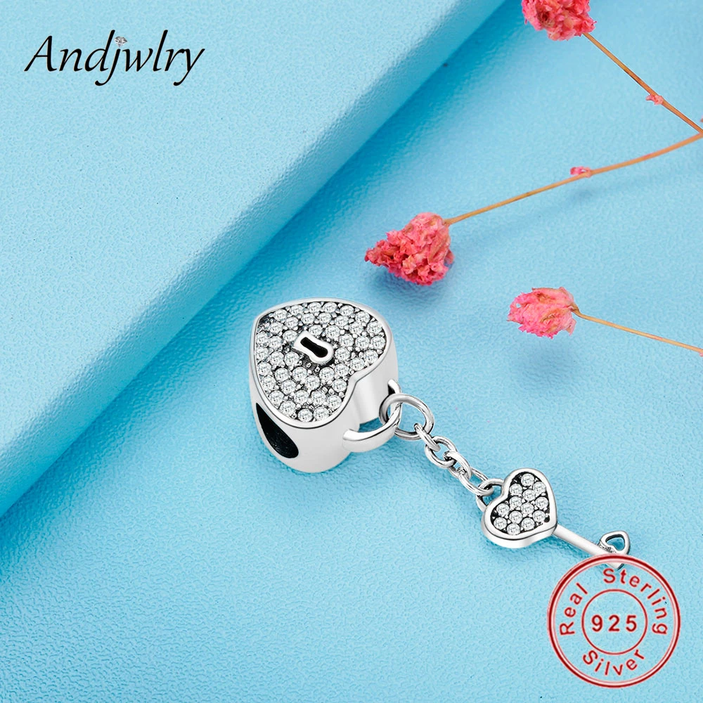 Подлинный женский серебряный шарм подходящий для оригинального браслета Pandora