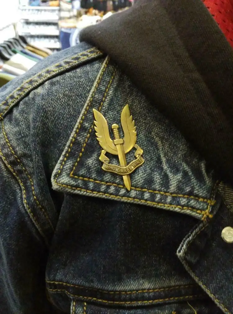 Пара WW2 Британский специальный воздушный Услуги SAS Кто смеет побед медаль значок