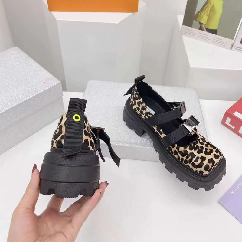 Женские босоножки с леопардовым принтом на платформе обувь для ранней осени 2021 |