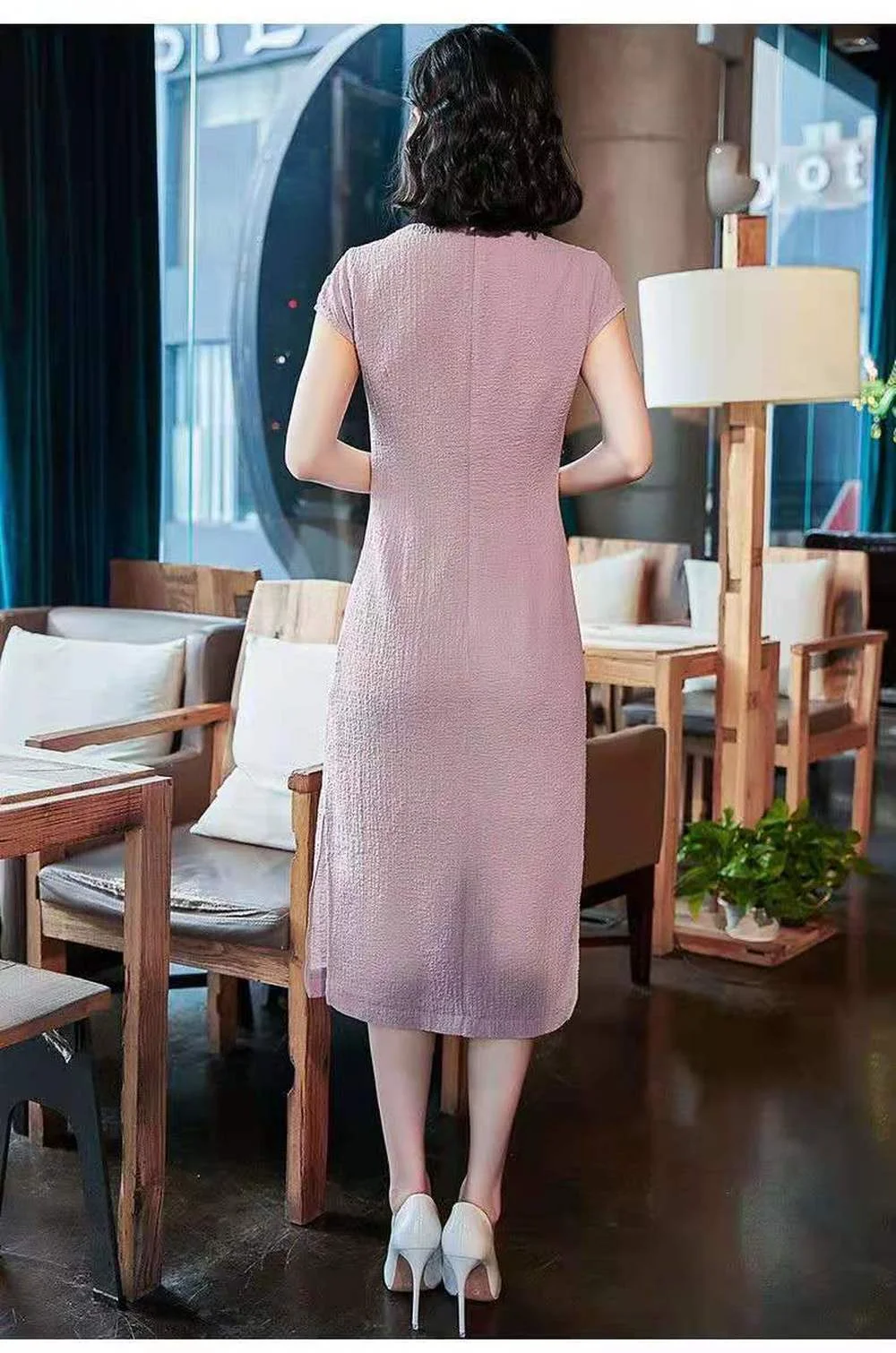 

Traditional Chinese Wedding Dresses for Women Oriental Elegant Classic Slim Cheongsam Cotton Linen Long QIpao Lady Banquet