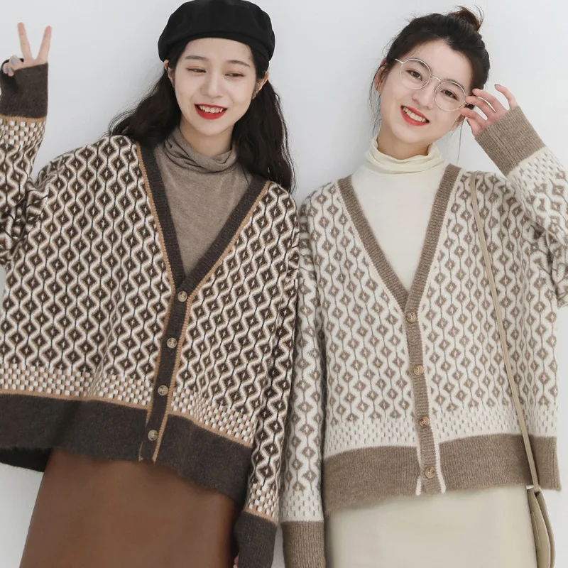 

Autumn Winter Comfortable Senior Sweater Diamond Lattice College Style Loose Retro Knitted Cardigan Sweater Casual Soft Top