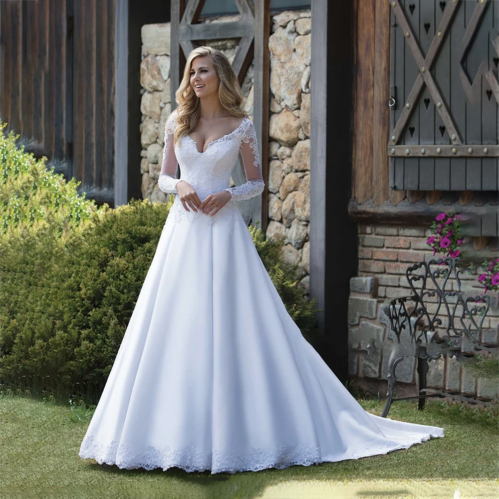 

UETEEY White Wedding Dresses Tulle V-Neck Sweep Train Plus Size Princess Zipper Back Long Sleeves Wedding Gowns 2022