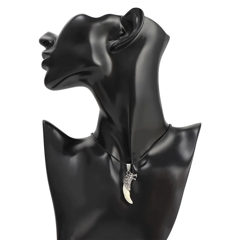 

Wolf Tooth Men Necklace - Fashion Resin Wolf Tooth Alloy Wolf Head Pendant Necklace with Leather Rope Jewelry Gift