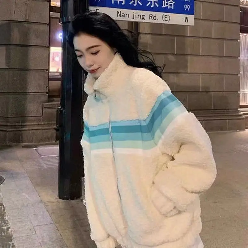 

Jacket Woman Color Matching Thickened Imitation Lamb Coats Wild Korean Loose Stitching Street Winter Clothes Women 2021 New