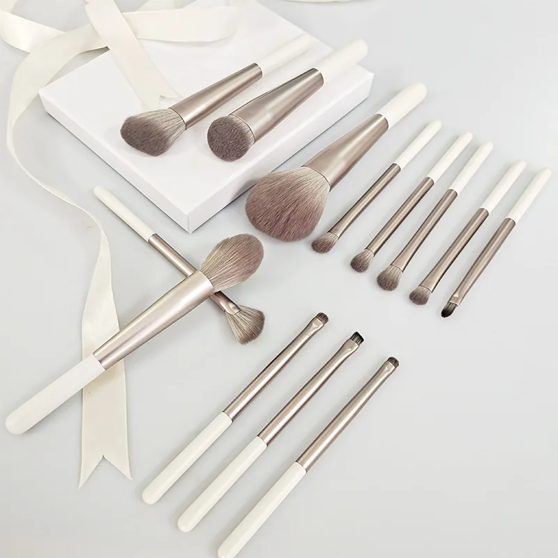 

13PCS White Moon Light Makeup Brush Set Romantic Complete Bursh Kit Cosmetics Foundation Eye Concealer Blush Makeup Brush Tool