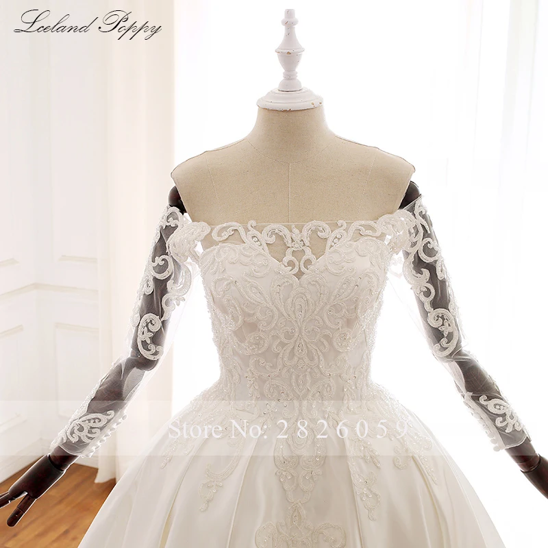 Женское свадебное платье с открытыми плечами трапециевидной формы | Свадьбы и