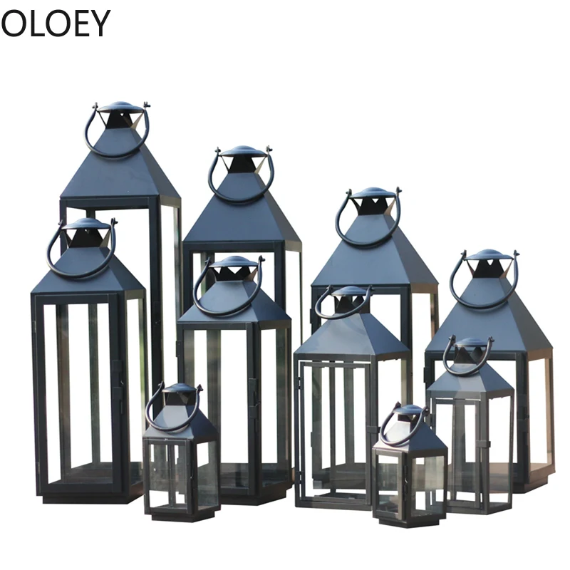 

Outdoor Retro Candle Lantern Glass Iron Wind Light Iron Candle Holder Wedding Windproof Bougeoir Candlestick Centerpieces 2020
