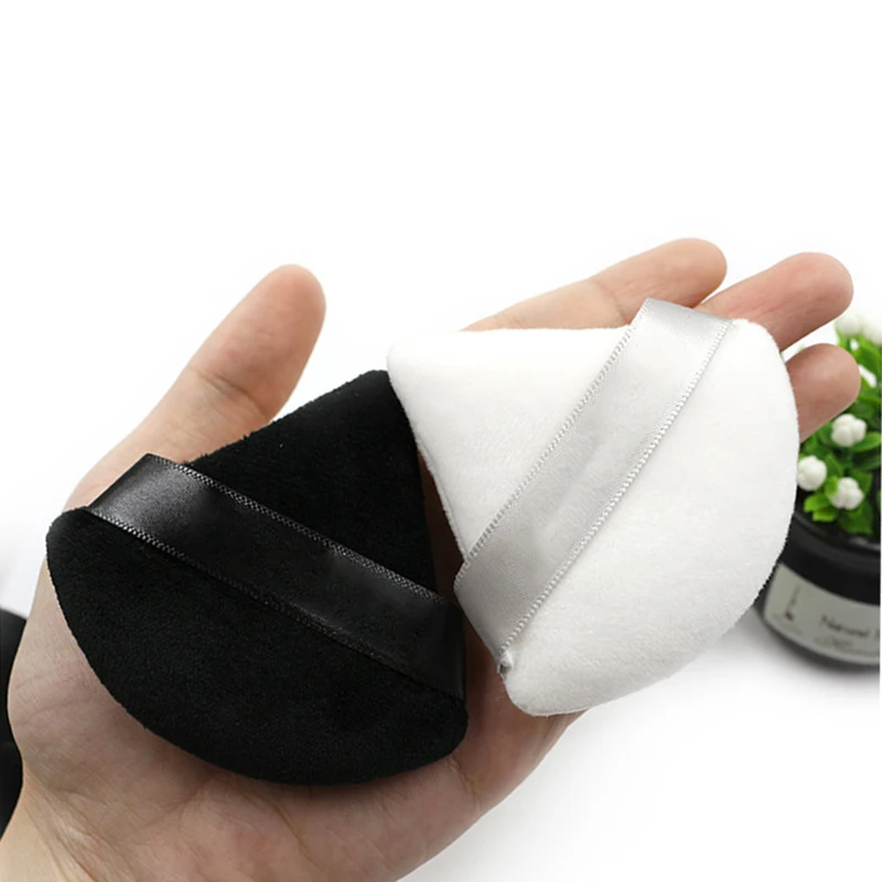 

Black White Triangle Velvet Powder Cosmetic Puffs Mini Makeup Sponge Make Up Tools Triangle Pure Cotton Soft Short Wool Dry Puff