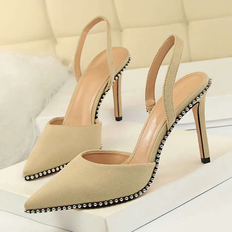 Женские босоножки с острым носком Цвет черный красный Свадебные туфли