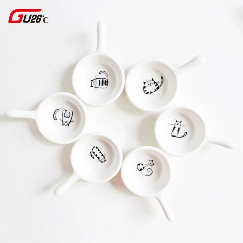 Японская керамика с мультяшным котенком маленькая тарелка дарит блюдо для рук