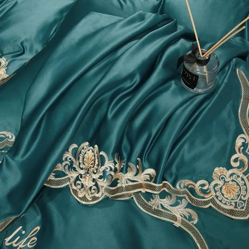 Комплект постельного белья с золотой вышивкой шелк/хлопок простыня на резинке