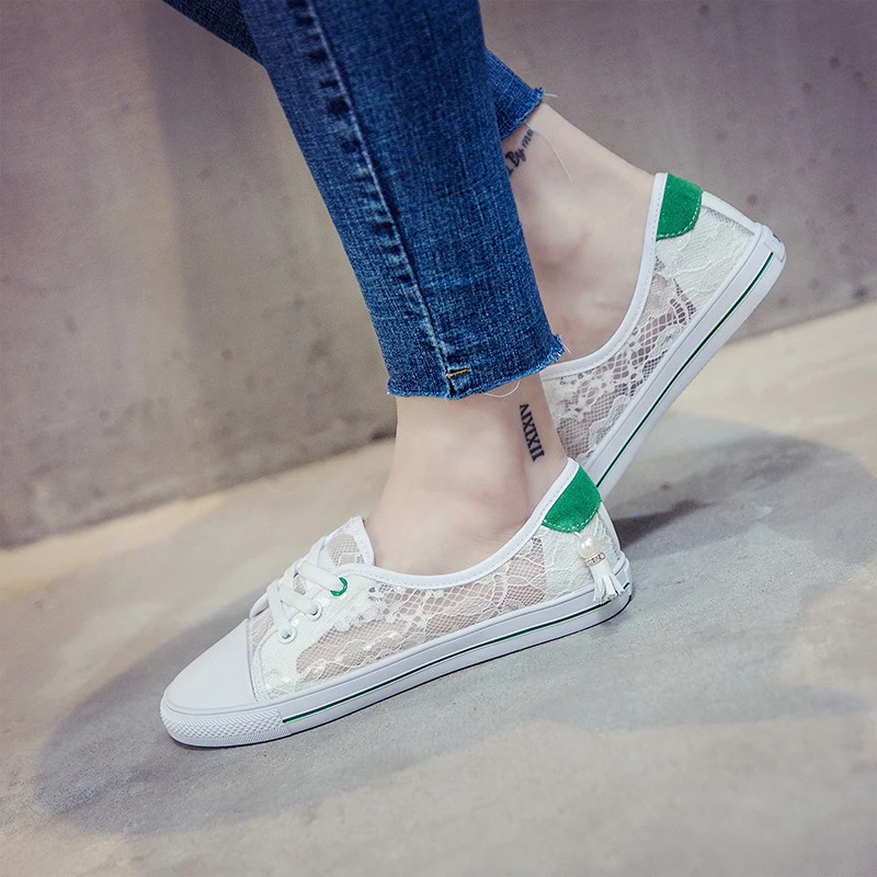 

White Sneakers Women Lace Meah Breathable Flat Shoes Tassels Pearl Casual Shoes Brand Summer Shoes for Women 2021