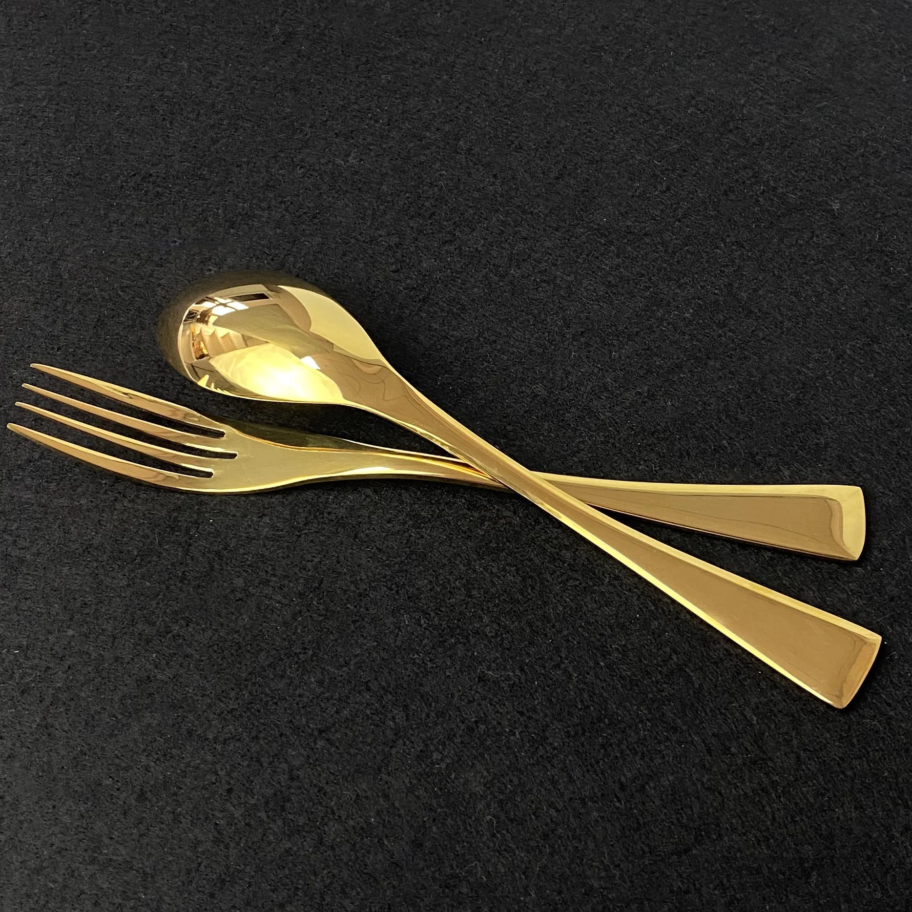 

24Pcs Gold Western Dinnerware Cutlery Set Flatware Steak Knife Fork Coffee Teaspoon 304 Stainless Steel Home Dinner Tableware