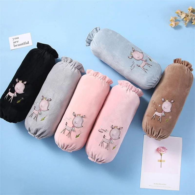

Winter New Women Sleeves Korean Cartoon Cute Giraffe Embroidered Pattern Flannel Warmth And Anti-fouling Long Sleeve Oversleeve