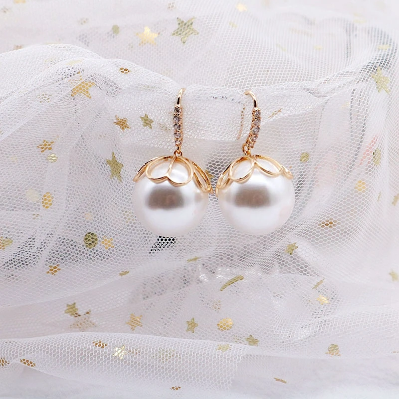 

Copper Material Rhinestone Earrings Pearls Fashion Elegant