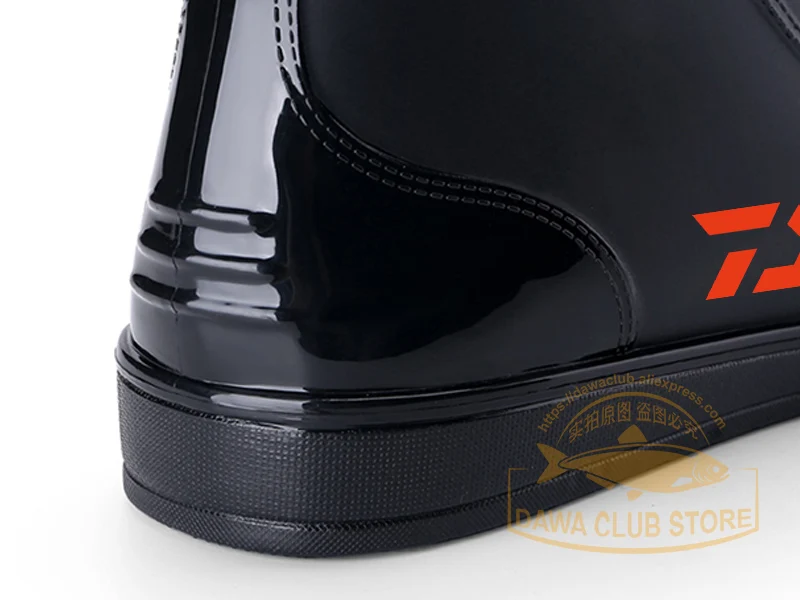 Daiwa Non-slip Outdoor Shoes Fishing New DAWA Warm Fishing Water Shoes Rain Boot Fish Flapping Shoes Size 40-44 Fish Shoes