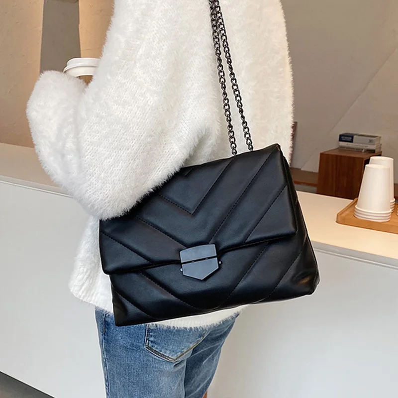 

Trendy women's handbag solid color PU leather chain texture crossbody bag 2021 simple fashion casual shoulder bag