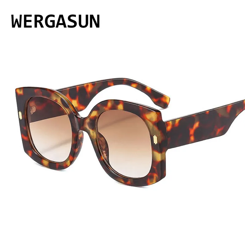 

WERGASUN Vintage Oversized oval Sunglasses Women Brand Designer Luxury Retro Black Frame Sun Glasses Female UV400 Shades