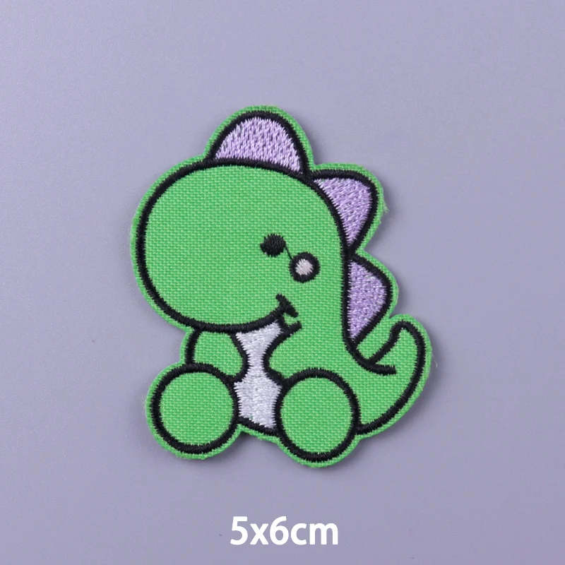 Симпатичные Мультяшные радужные нашивки с вышивкой динозавров термоклейкие в