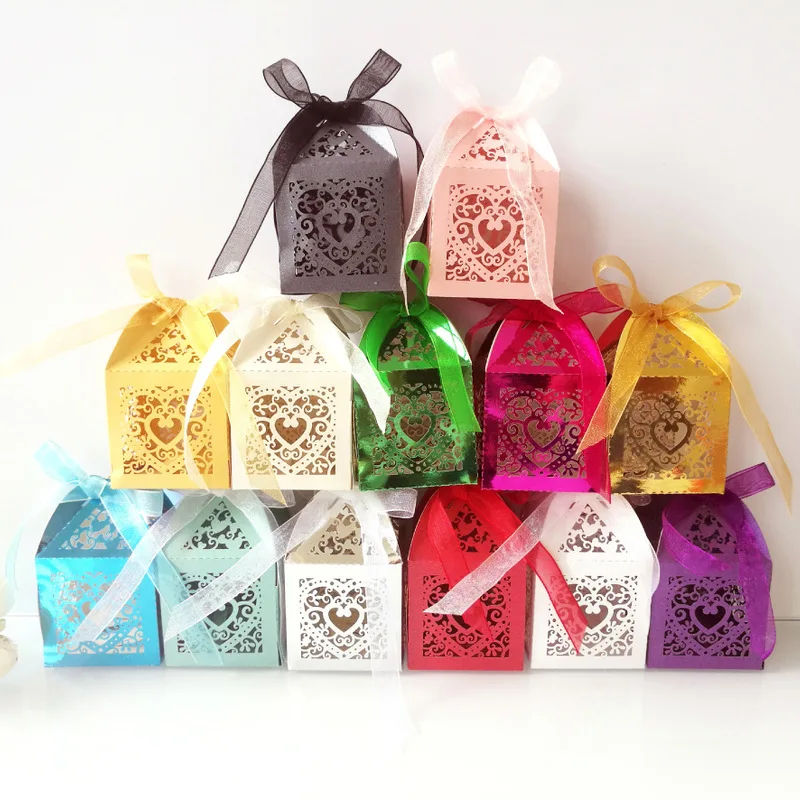 

Wedding Party Favors gift box packaging for Guests Souvenirs baby shower flower box Birthday Party Chocolate Paper Gift Boxes