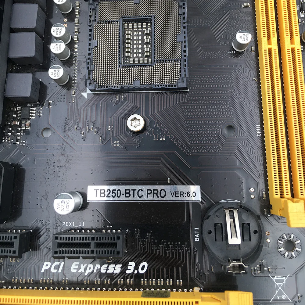 

Mining Motherboard For BIOSTAR TB250-BTC PRO 12 Graphics Slots LGA1151 DDR4 Support GTX1060 Fully Tested