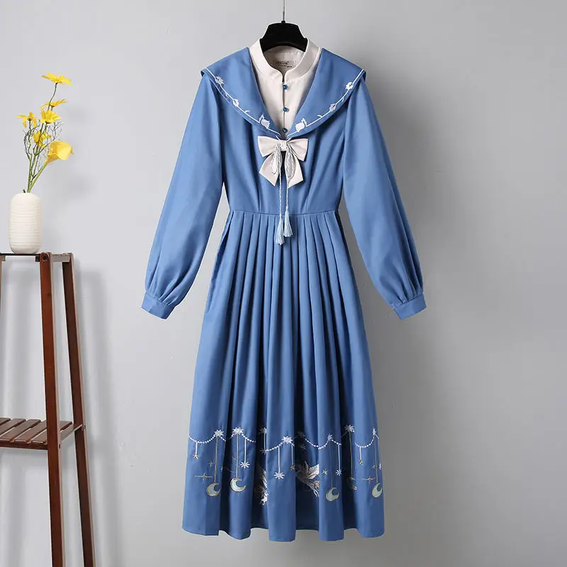 

Женское атласное платье Ципао с воротником «Питер Пэн», синее плиссированное платье ханьфу в китайском стиле, винтажная вышивка, на пуговиц...