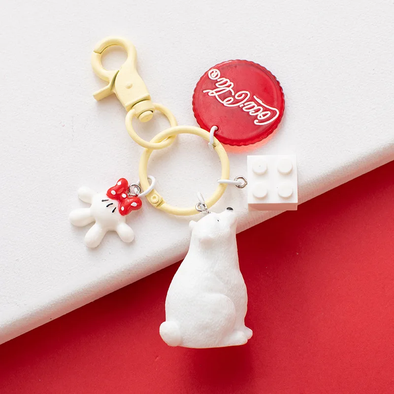 

Polar Bear Ice Keychains Cola Bottle Pendant Creative Car Key Pendant Cartoon Lovely White Bear KeyringAccessories