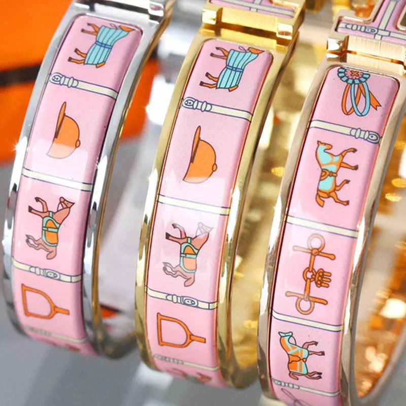 

2021 European And American Fashion Bracelets For Women Men Luxury Jewelry 18k Gold Bangles Charm Bracelets Gifts