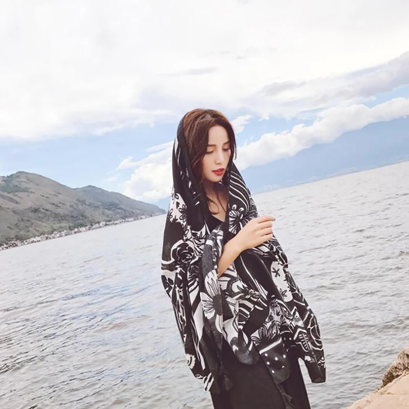 

2020 Spain Fashion Bohemian Ethnic Viscose Shawl Scarf High Quality Print Pashmina Stole Bufandas Muslim Hijab