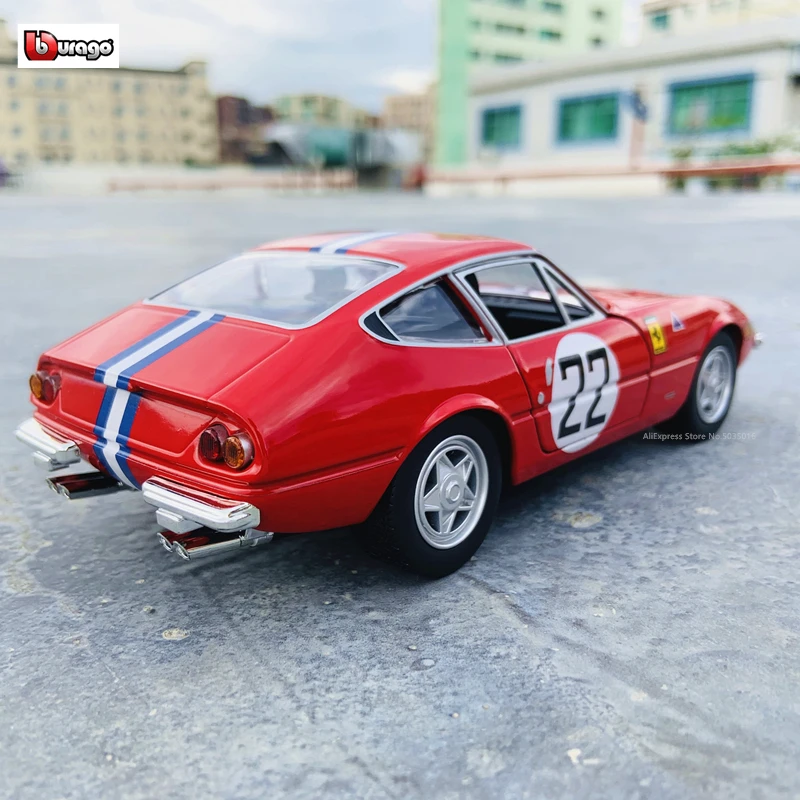 Bburago 1:24 Феррари 365 GTB4 гоночный авторизованный производителем моделирование
