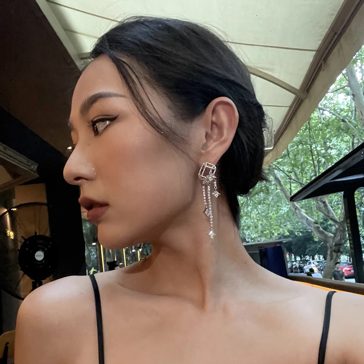 

Original Design Light Luxury Hollow Jeweled Gem Long Earrings Personality Ear Studs Earrings Female Fashion