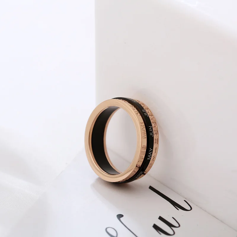 Модное кольцо из титановой стали вращающееся с календарем римскими цифрами