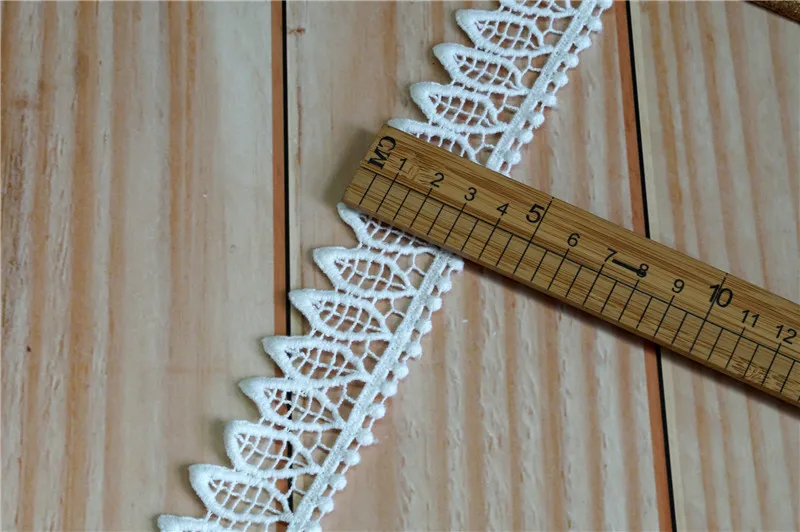 3 ярда Венеция винтажная кружевная бейка белого цвета фестончатая Цветочная