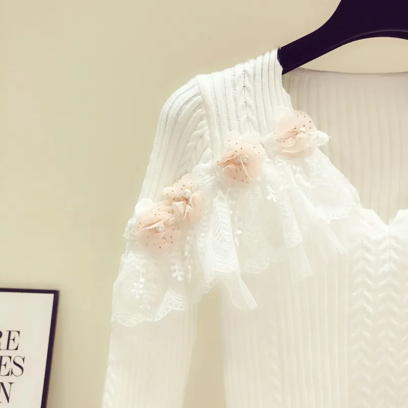 Autumn and Winter V Neck Sweater Women 2019 New Korean Lace Flower Decoration V-neck Long Sleeve Knitwear Blusas Femme | Женская одежда