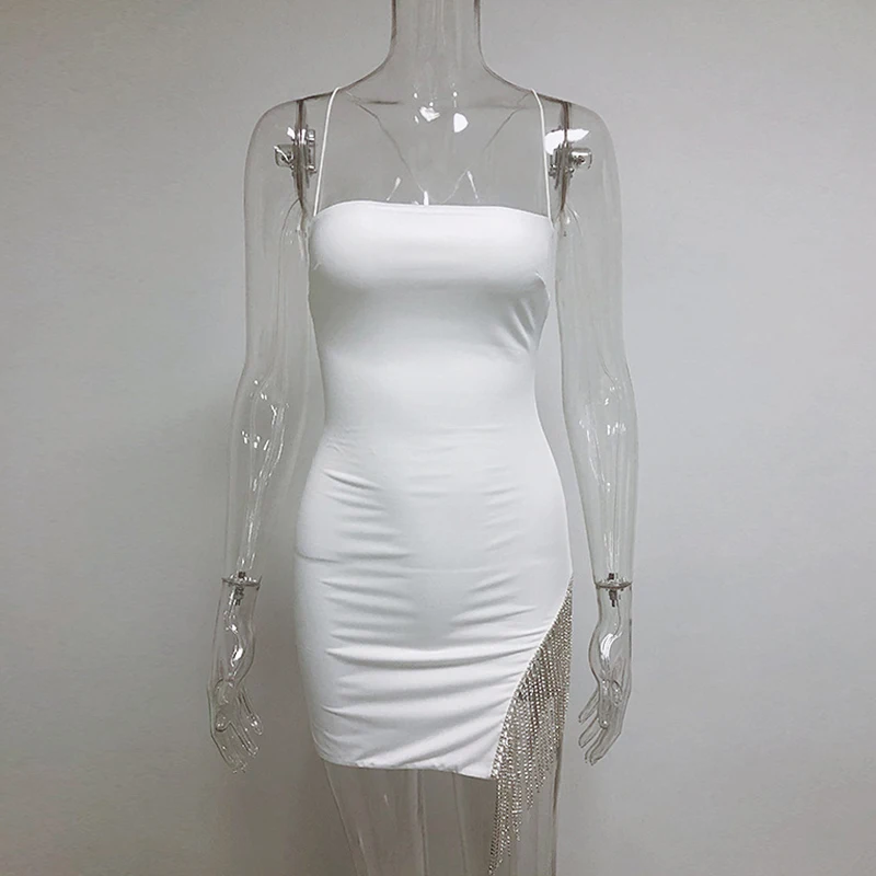 Платье с кисточками и стразами белое розовое облегающее клубное мини платье на