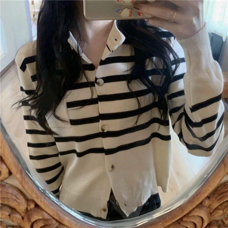 

Spring Autumn O-neck Single-breasted Ladies Striped Sweaters Tops Full Sleeve Loose Female Knitted Thin Cardigans 2021 Harajuku