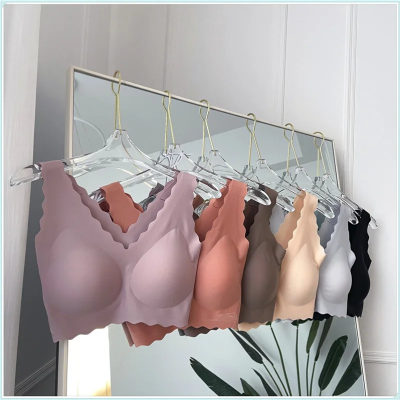 

Plus Size Latex Bra Seamless Bras for Women Underwear Push Up Bralette with Pad Vest Top Bra