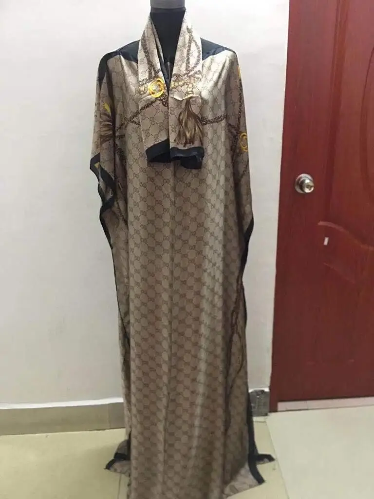 

Dress Length 142cm, Bust:160cm 2020 New Fashion dresses Bazin Print Dashiki Women Long Dress/gown Yomadou Color Pattern oversize