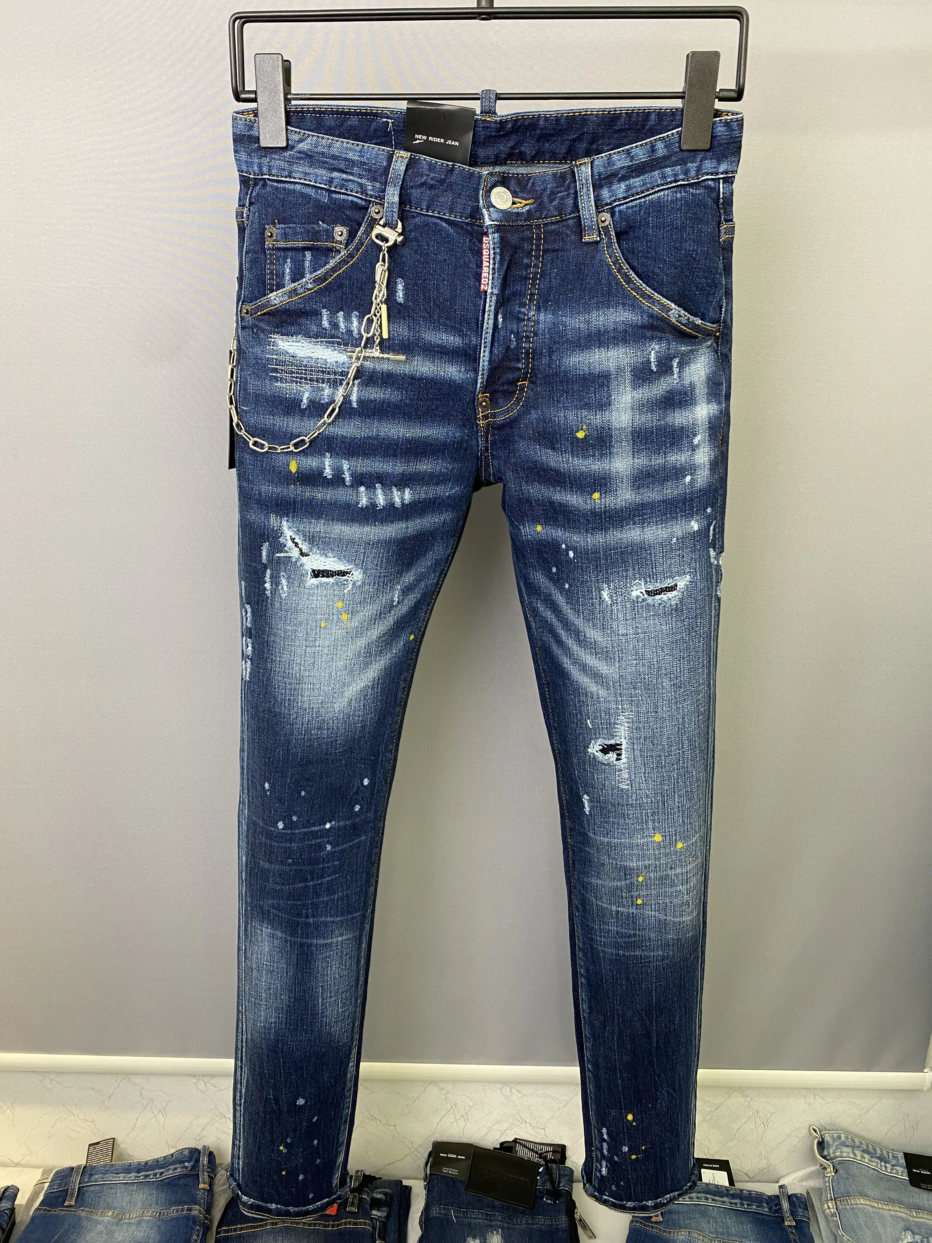 

Metal Chains Men Stretchy Ripped Skinny Biker dsquared2 Jeans Destroyed Hole Slim Fit Denim High Quality Hip Hop blue Jeans