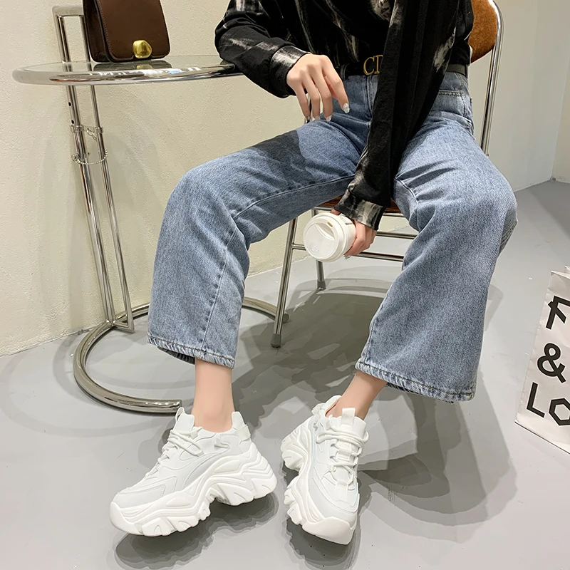 

Women Platform Chunky Sneakers White Lace-up Casual Vulcanize Shoes Designer Dad Female Fashion Sneakers 2021 Zapatos De Mujer