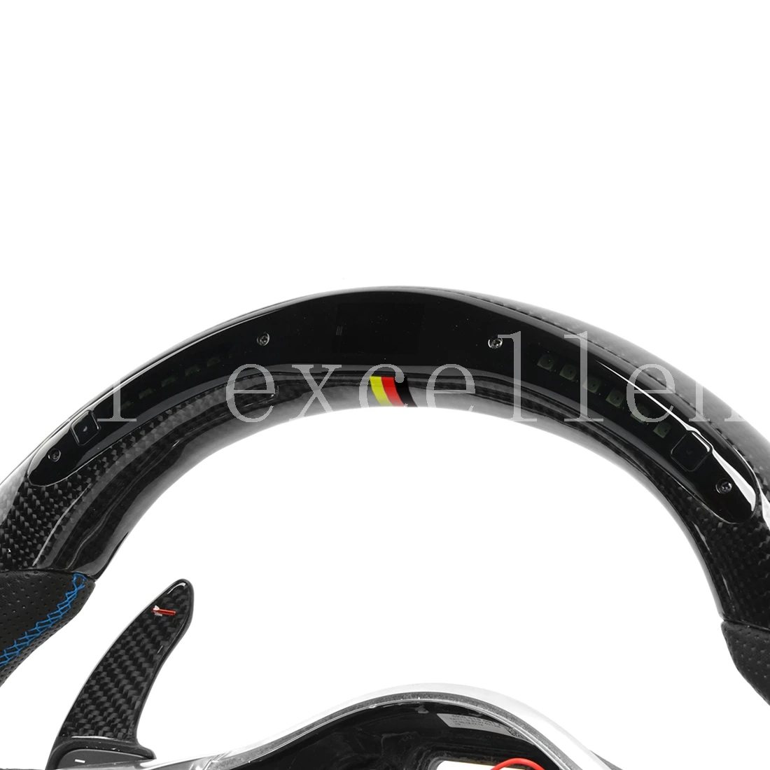 

Руль из углеродного волокна и перфорированной кожи с немецкой кнопкой трехцветной марки и светодиодной сборкой для volkswagen mk6 GTI R