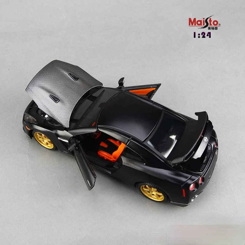 

Модель спортивного автомобиля Maisto 1:24 Nissan GTR, модель автомобиля из сплава, имитация украшения автомобиля, коллекционная игрушка в подарок, ли...